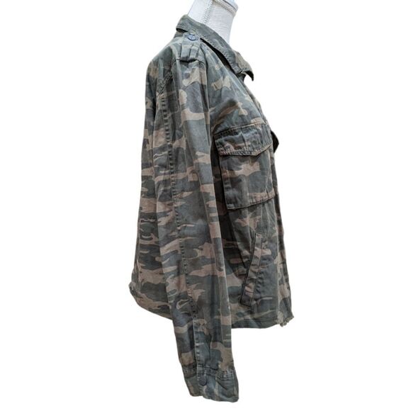 Sanctuary Women's Army Green Camo Button Snap Jacket Raw Hem Size L - Picture 3 of 13